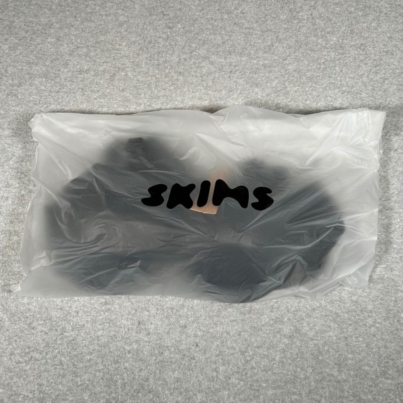 SKIMS Smoothing Intimates Full Coverage Lightly Lined Bra Onyx‎ Black  44C NEW - Picture 6 of 6